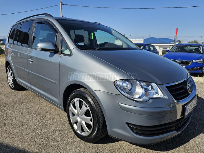 VOLKSWAGEN TOURAN 1.4 TSI Highline [7 személy]