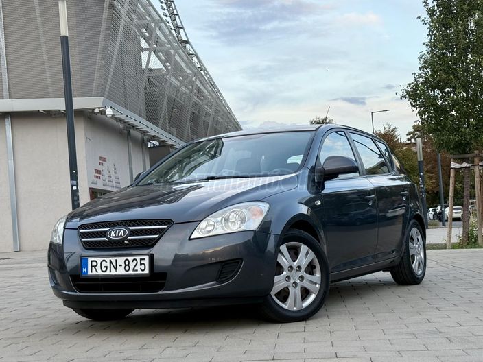 KIA CEE'D 1.4 EX Limited