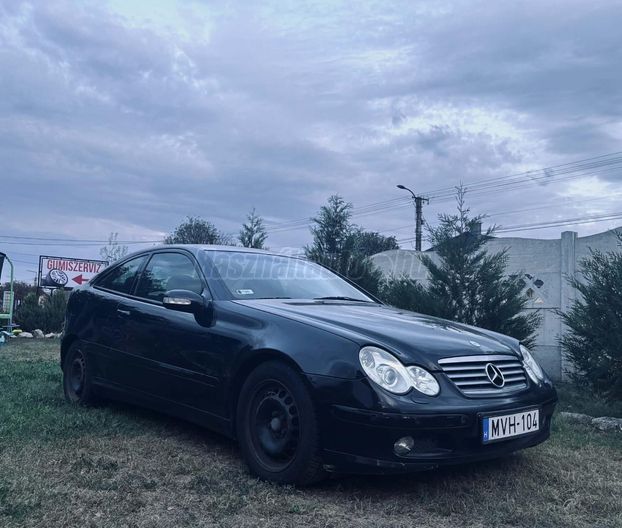 MERCEDES-BENZ C 230