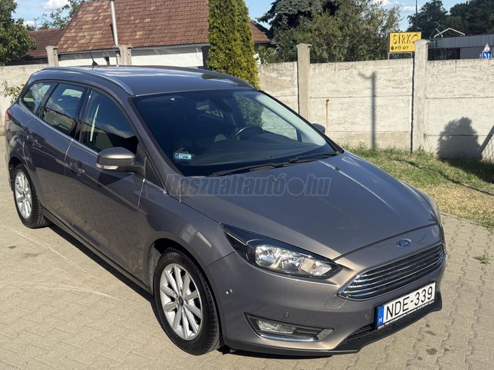FORD FOCUS 1.6 Ti-VCT Titanium