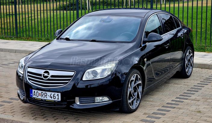 OPEL INSIGNIA 2.8 V6 T Cosmo AWD