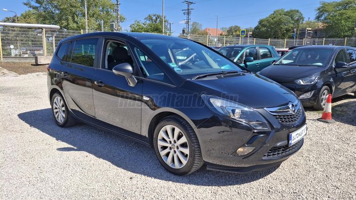 OPEL ZAFIRA TOURER 1.4 T Innovation (7 személyes )