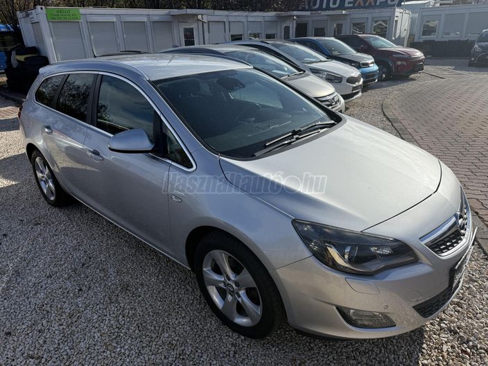 OPEL ASTRA J Sports Tourer 1.7 CDTI Sport