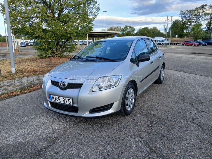 TOYOTA AURIS 1.4 D-4D Luna