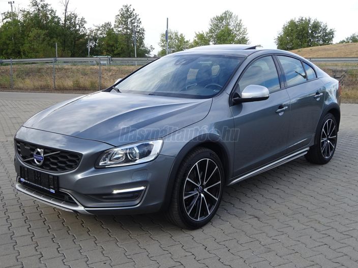 VOLVO S60 Cross Country 2.0 D [D4] Summum Geartronic