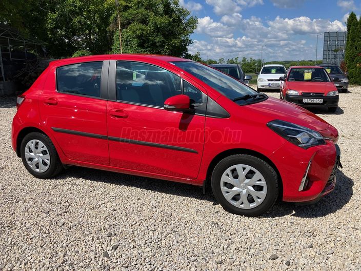 TOYOTA YARIS 1.0 VVT-i Active
