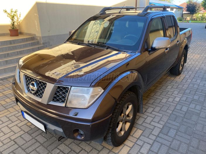 NISSAN NAVARA 4WD Double 2.5D LE (Automata)