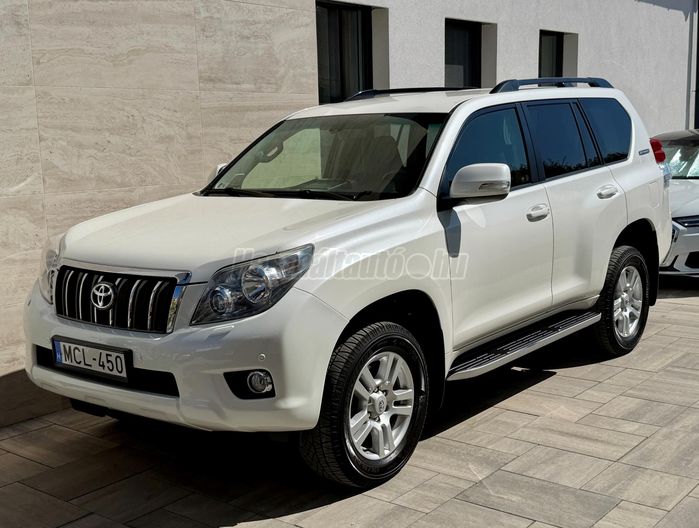 TOYOTA LAND CRUISER Prado 3.0 D-4D VX