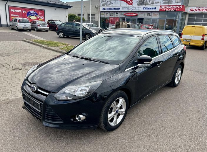 FORD FOCUS 1.6 Ti-VCT Champions