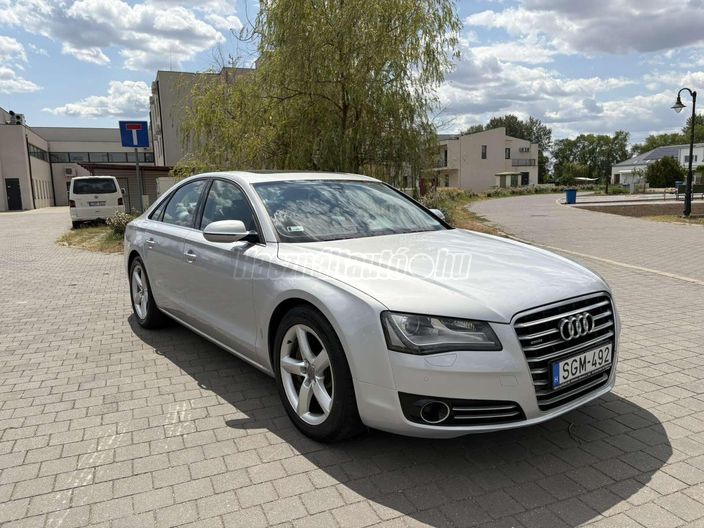 AUDI A8 3.0 V6 TDI DPF quattro Tiptronic ic