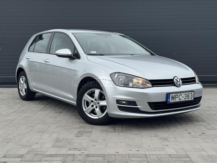 VOLKSWAGEN GOLF VII 1.4 TSi BMT Trendline DSG