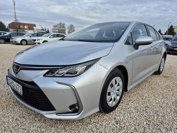 TOYOTA COROLLA Sedan 1.6 Active Business