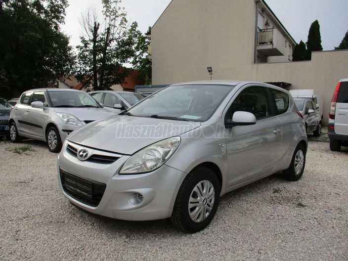HYUNDAI I20 1.4 DOHC Style