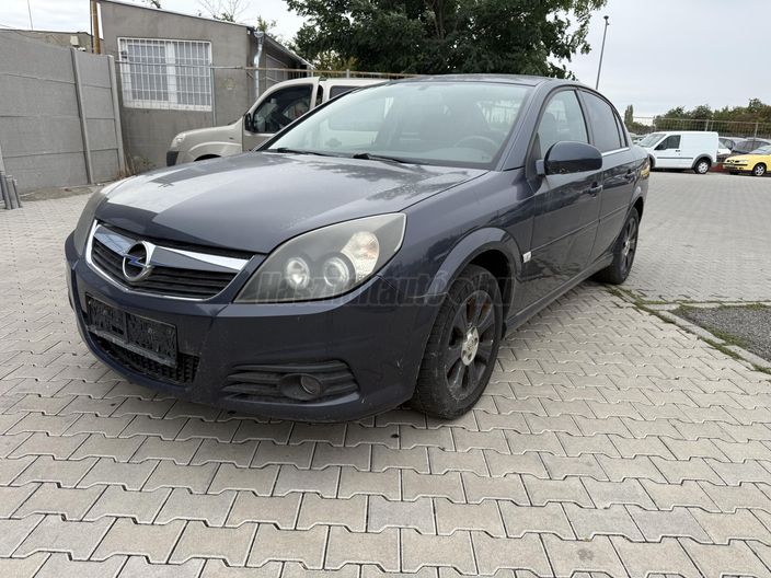 OPEL VECTRA C 1.9 CDTI Essentia