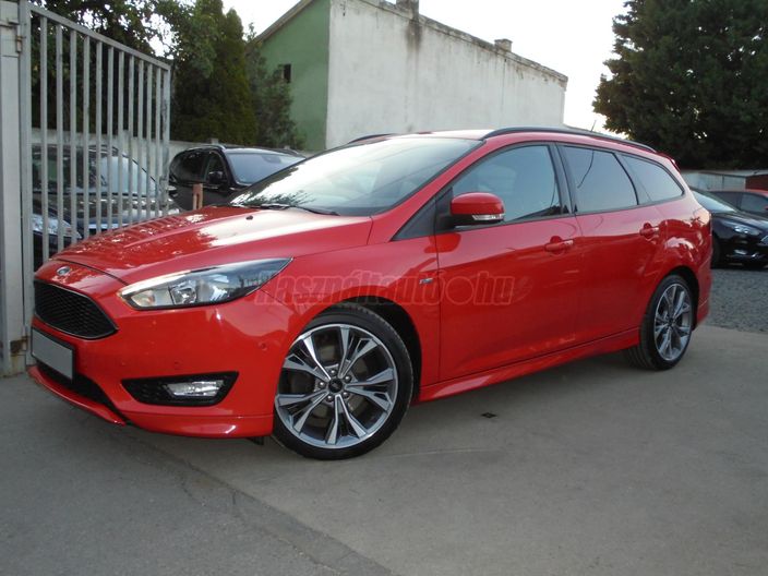 FORD FOCUS 2.0 TDCi ST-Line Red