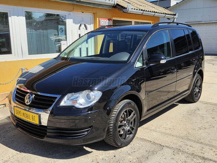 VOLKSWAGEN TOURAN 1.6 Trendline Family