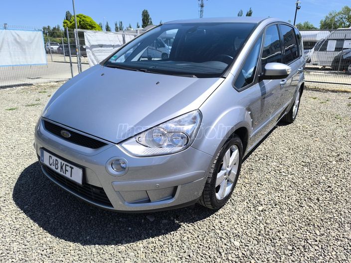 FORD S-MAX 2.0 Titanium