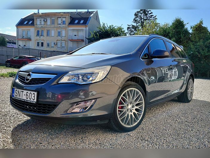 OPEL ASTRA J 1.4 T Enjoy