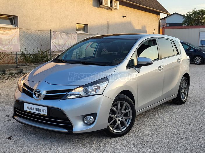 TOYOTA VERSO 1.6 Live