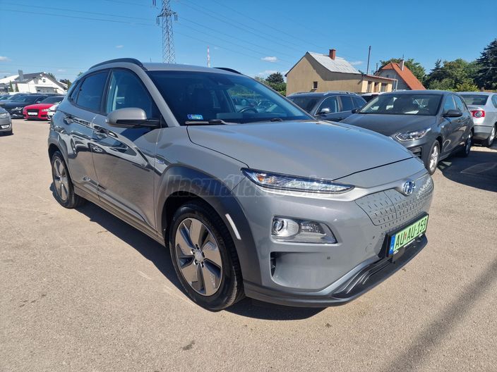 HYUNDAI KONA EV 64kWh Premium