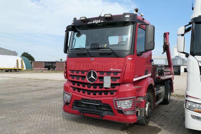 MERCEDES-BENZ AROCS 1831 4X2 KÉTKAROS KONTÉNERES