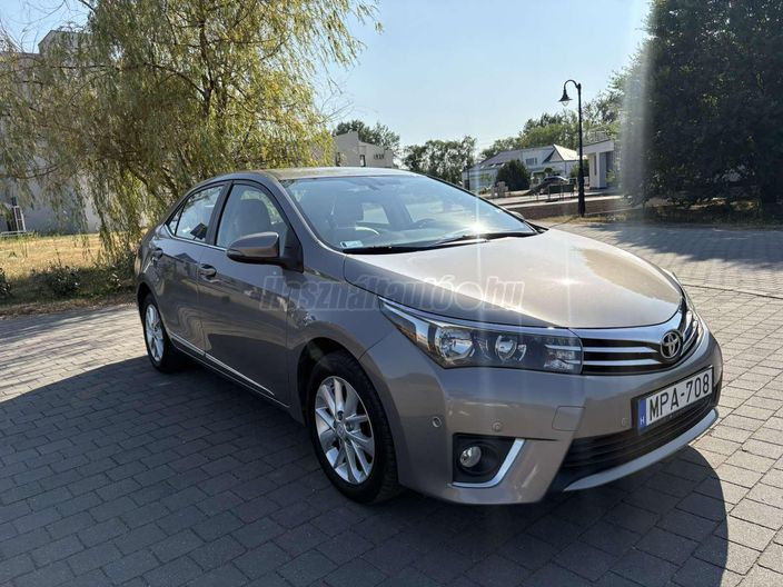 TOYOTA COROLLA Sedan 1.6 Active Design (Automata)