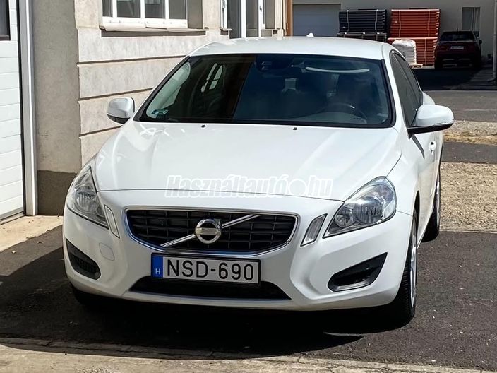 VOLVO S60 1.6 D DRIVe Momentum