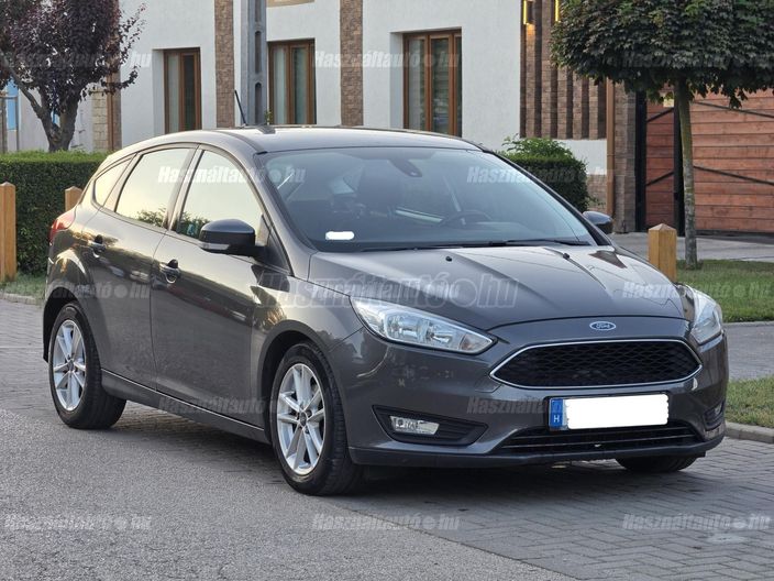 FORD FOCUS 1.6 Ti-VCT Titanium Powershift