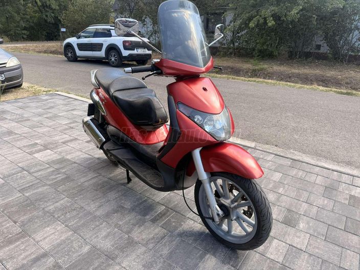 PIAGGIO BEVERLY 250