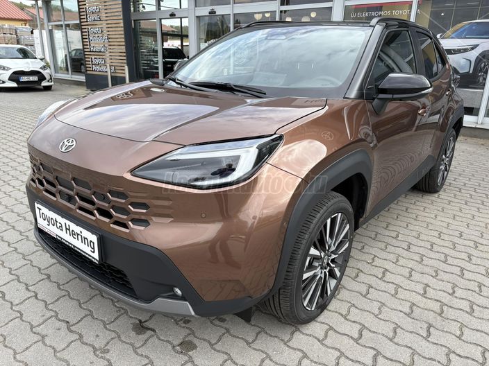TOYOTA YARIS CROSS 1.5 Hybrid Executive bi-tone Tech AWD e-CVT