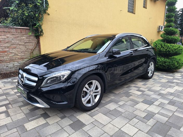 MERCEDES-BENZ GLA 200 CDI d 7G-DCT