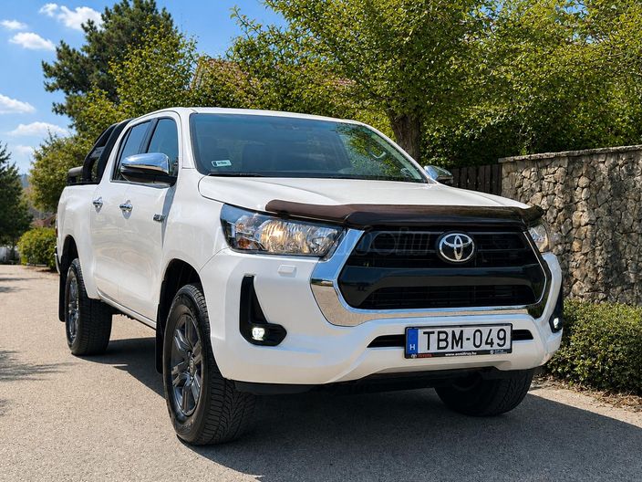 TOYOTA HILUX 2.8 D-4D 4x4 Double Active TSS (Automata)
