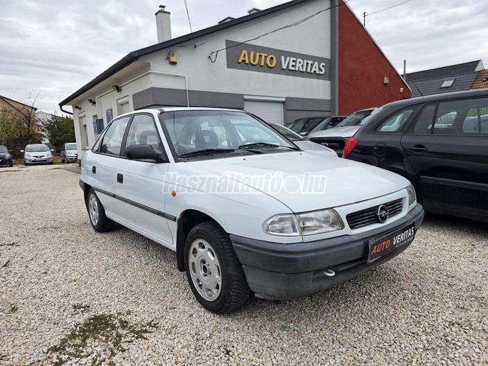 OPEL ASTRA F 1.4 Classic