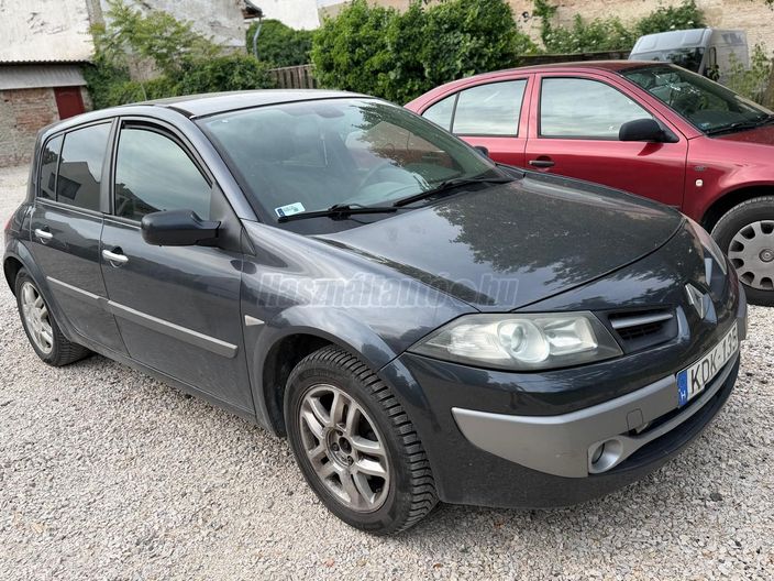 RENAULT MEGANE 1.5 dCi Authentique Plus
