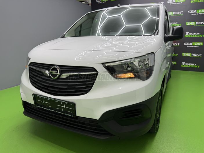 OPEL COMBO Cargo 1.5 DT L2H1 2.4t Cargo Edition
