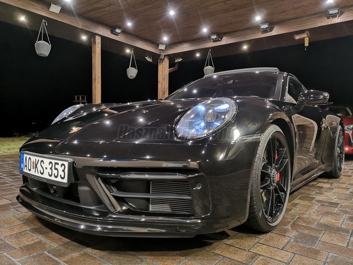 PORSCHE 911 Carrera 4 GTS PDK