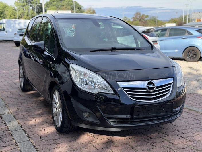 OPEL MERIVA B 1.4 T Cosmo
