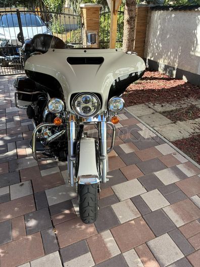 HARLEY-DAVIDSON ELECTRA GLIDE
