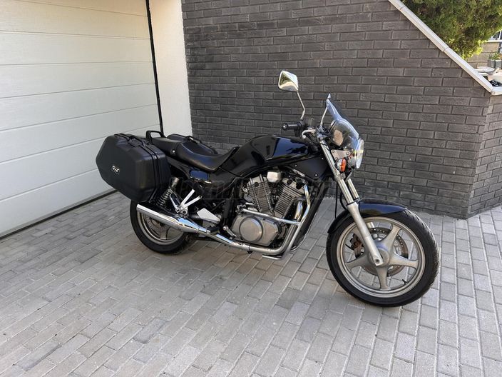 SUZUKI VX 800