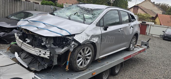 TOYOTA COROLLA Touring Sports 1.8 Hybrid Comfort Style Tech e-CVT