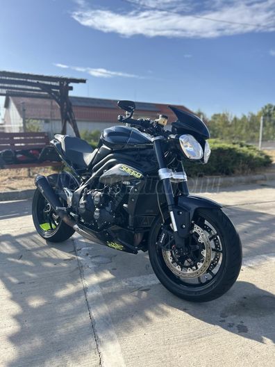 TRIUMPH SPEED TRIPLE 1050