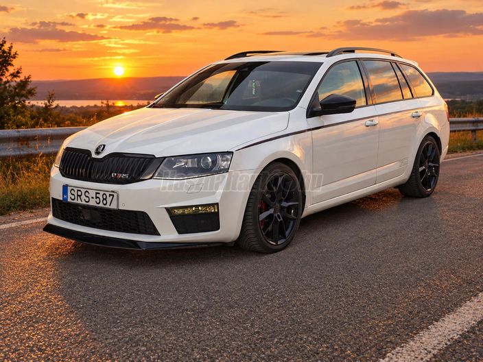 SKODA OCTAVIA Combi 2.0 TSI RS 230 DSG