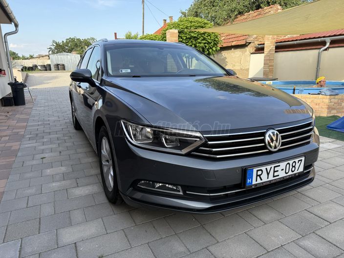 VOLKSWAGEN PASSAT VIII Variant 1.6 TDI BMT Trendline DSG