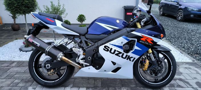 SUZUKI GSX-R 750