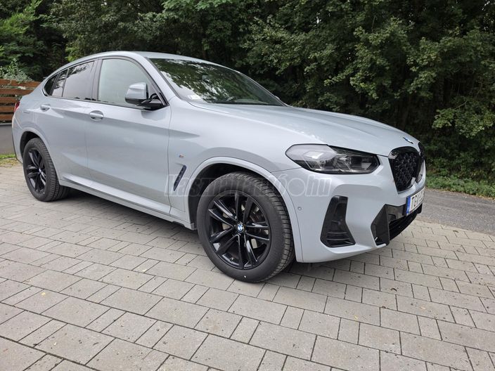 BMW X4 xDrive20i (Automata)