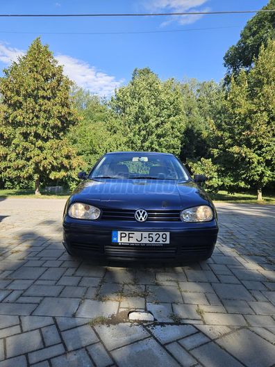 VOLKSWAGEN GOLF IV