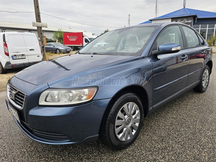 VOLVO S40 1.6 Momentum