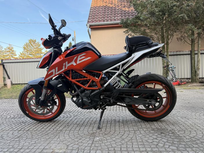 KTM 390 DUKE