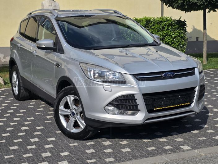 FORD KUGA 2.0 TDCi Titanium