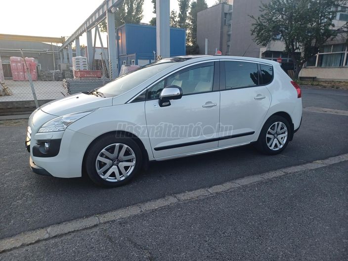 PEUGEOT 3008 2.0 HDi HYbrid4 99 gramm EGS6